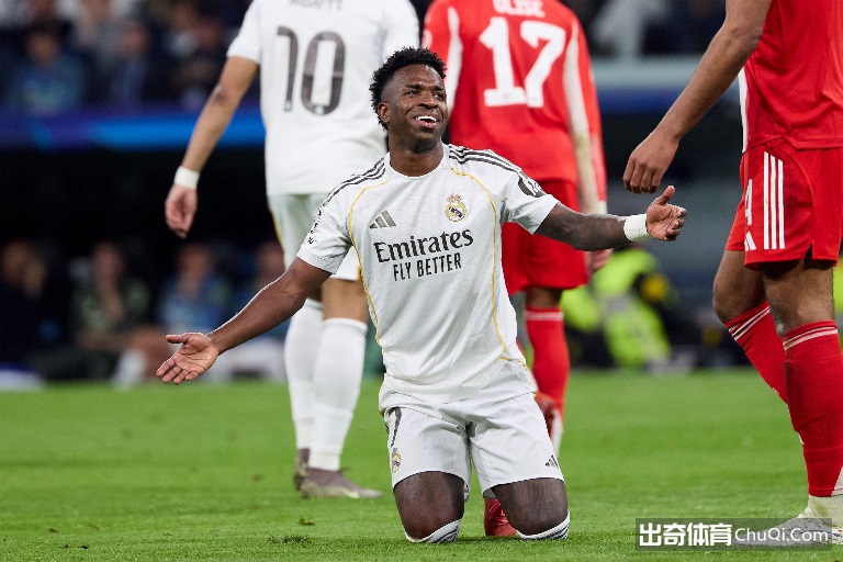 皇马与巴黎,欲收购切尔,岁右后卫阿,世界杯官网地址,世界杯官方平台,世界杯赛事信息,世界杯官网入口,足球赛事官网