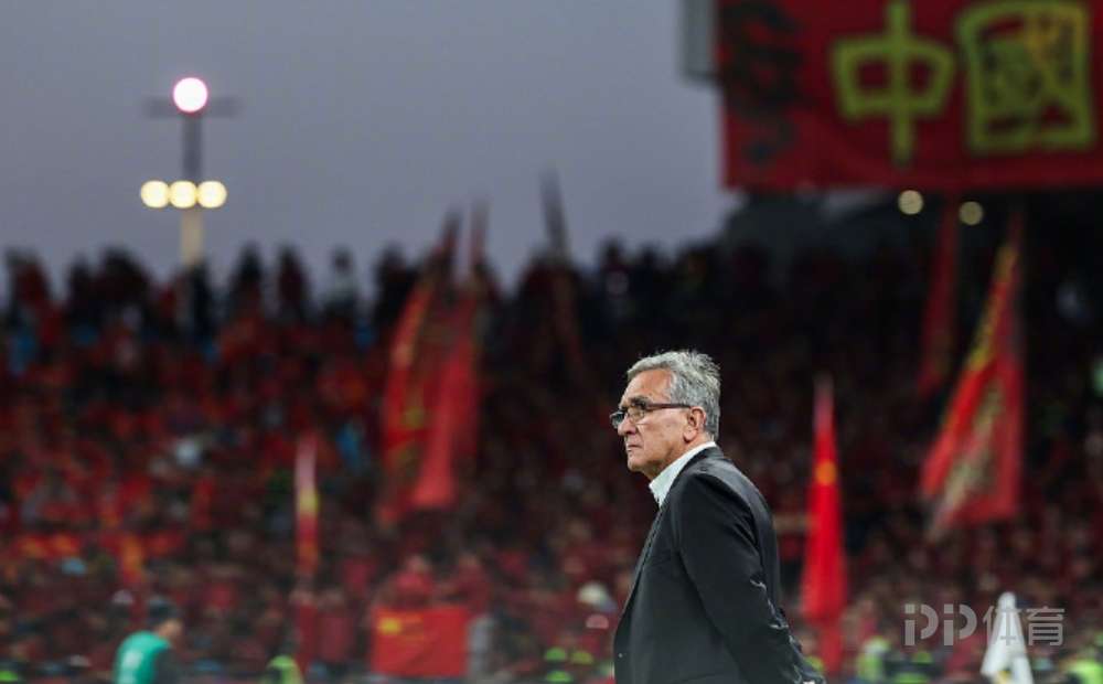 拜仁迎战奥,格斯堡,拜仁后防受,世界杯官网地址,世界杯官方平台,世界杯赛事信息,世界杯官网入口,足球赛事官网