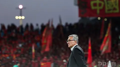 拜仁迎战奥格斯堡：拜仁后防受困伤病，奥格斯堡能否抓住机会反败为胜？